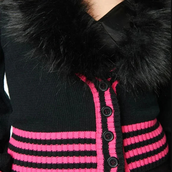 Betty and Veronica Sweater - Picture 3 of 5